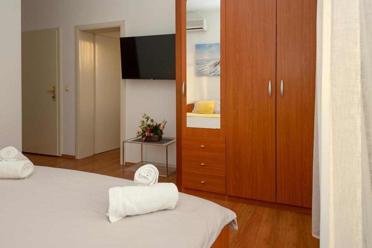 Apartments4You Vodice Exterior foto