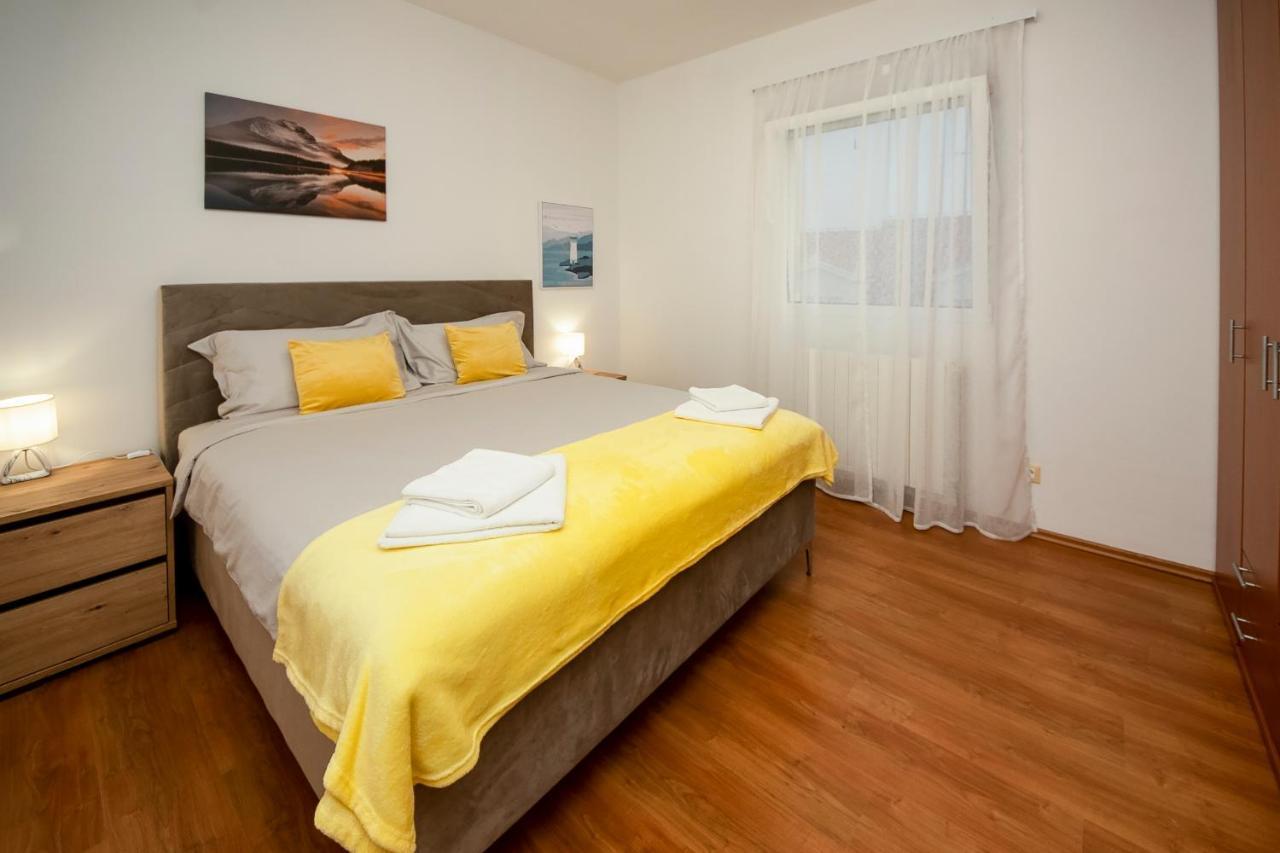 Apartments4You Vodice Exterior foto